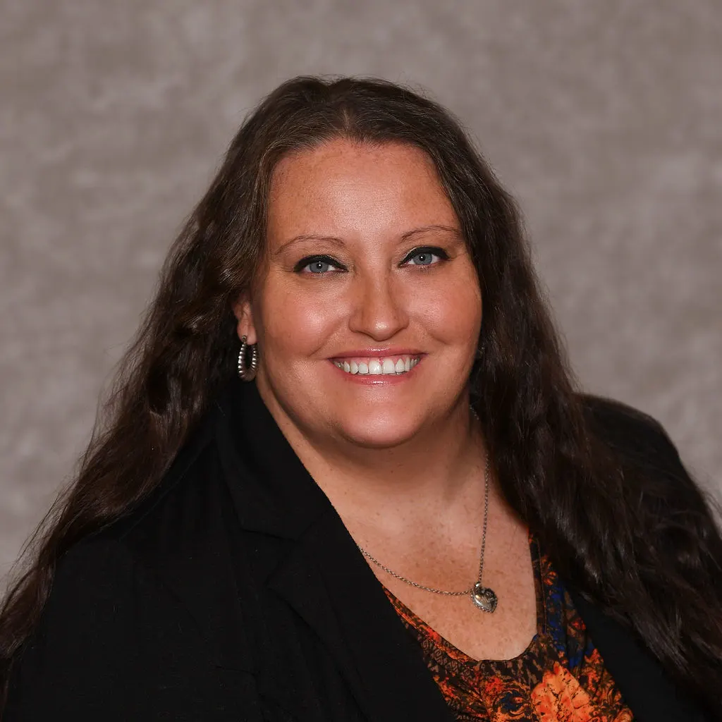 Melissa Wortman : Administrative Assistant